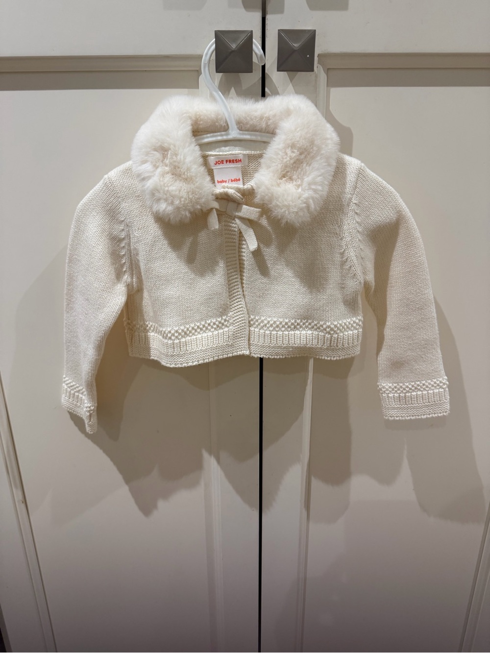 Joe Fresh 6-12m Cream Faux-Fur Collar Knit Baby Cardigan with bow